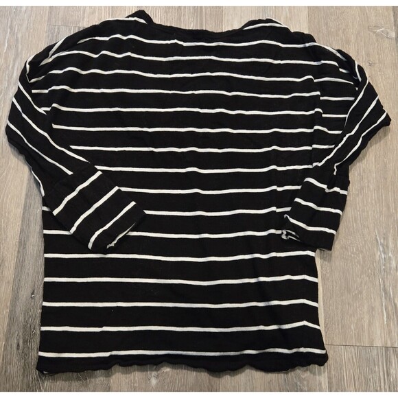 Old Navy womens small black‎ and white Striped 3/4 Sleeve loose - Picture 3 of 5